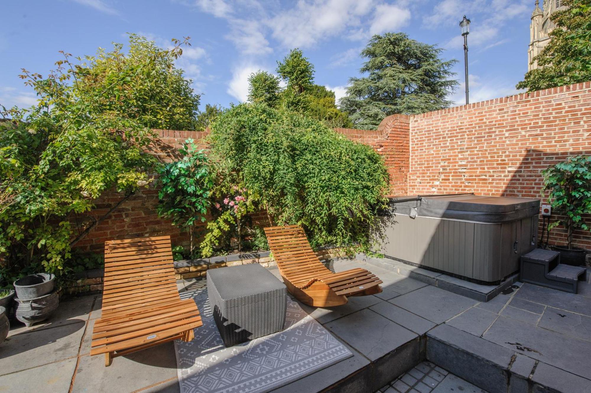 Huge Deluxe 600 Year Old Essex Manor, Hot Tub, Cinema Room, Sky Tv Saffron Walden Exteriér fotografie