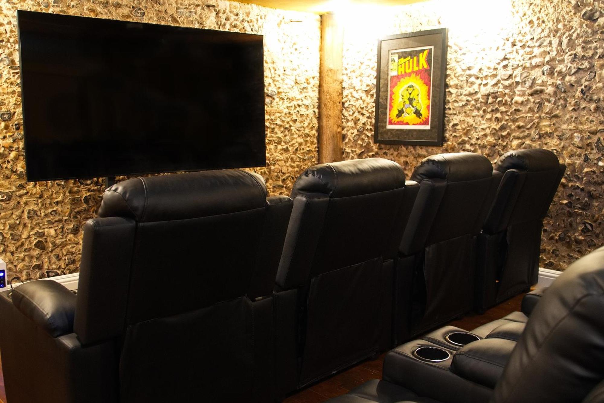 Huge Deluxe 600 Year Old Essex Manor, Hot Tub, Cinema Room, Sky Tv Saffron Walden Exteriér fotografie